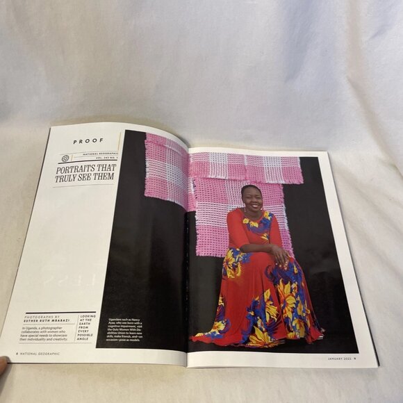 National Geographic January 2023 Living Longer and Better Saving Manatees Skateb - Picture 4 of 11